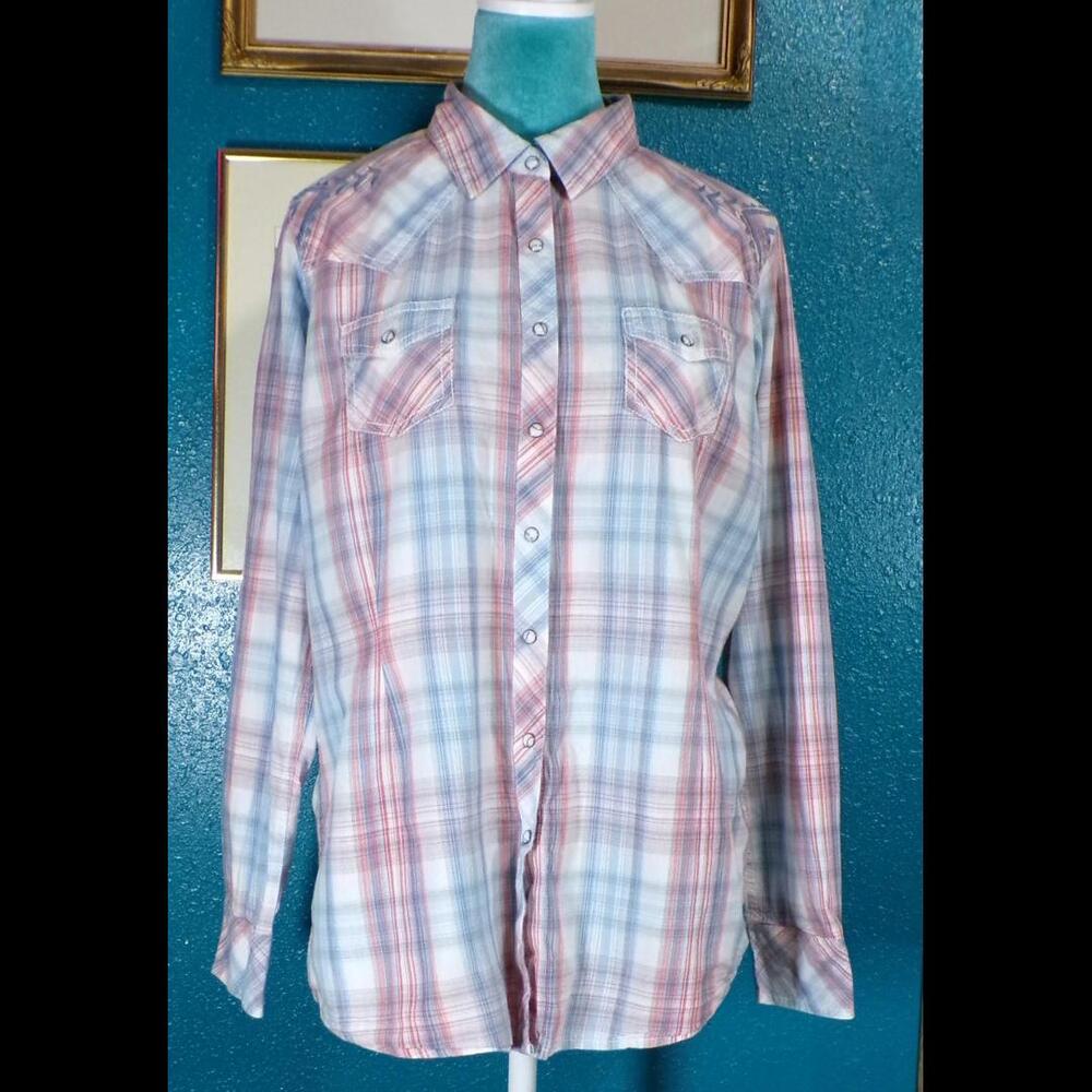 REAL ARIAT Lovely Pearl Snap Shirt with Embroidery - Large